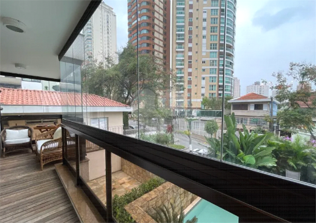 APARTAMENTO em SANTANA