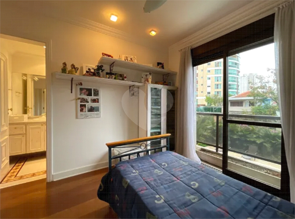 APARTAMENTO em SANTANA