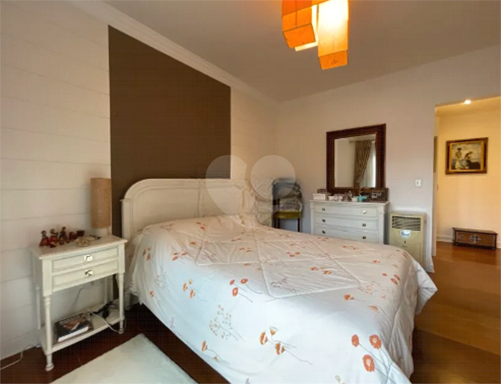 APARTAMENTO em SANTANA
