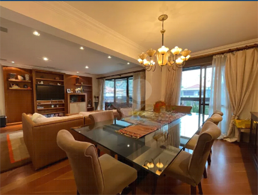 APARTAMENTO em SANTANA