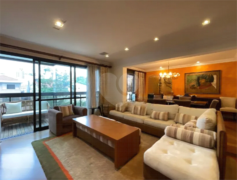 APARTAMENTO em SANTANA