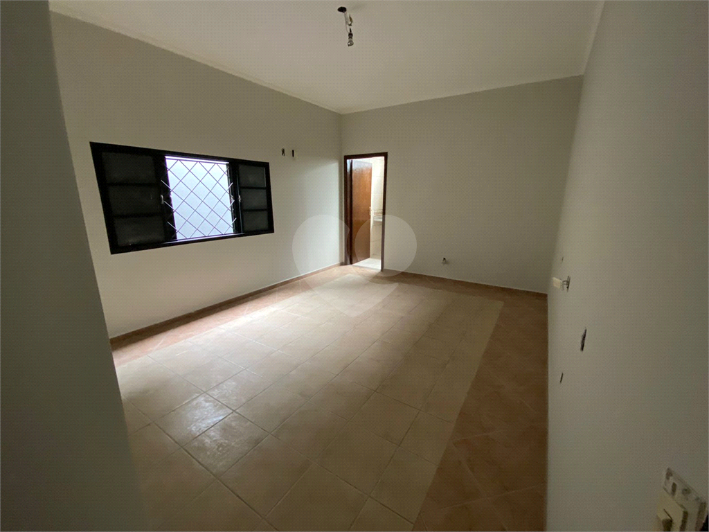 Casa à venda com 3 quartos, 170m² - Foto 4