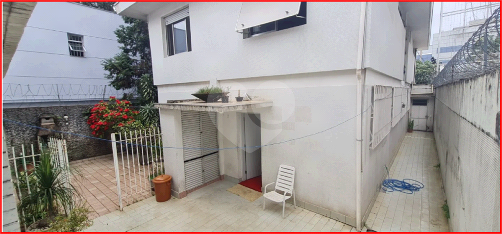 SOBRADO em MOEMA