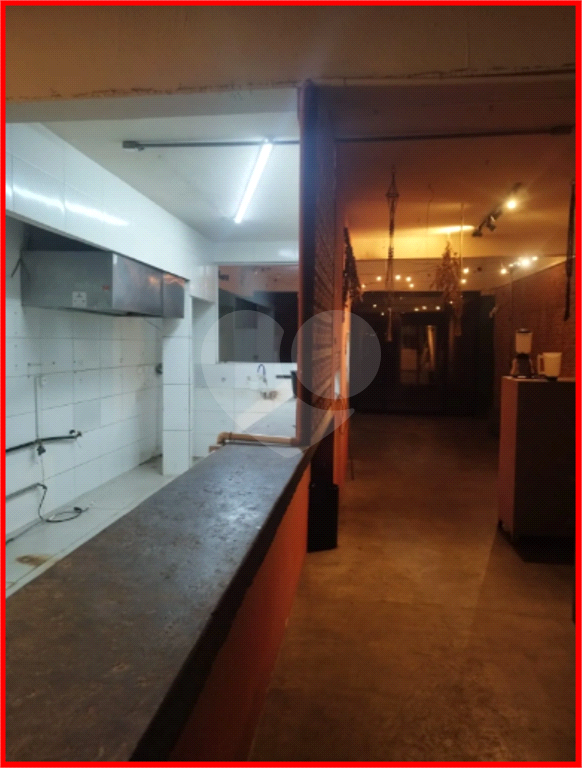 PRÉDIO INTEIRO em CENTRO
