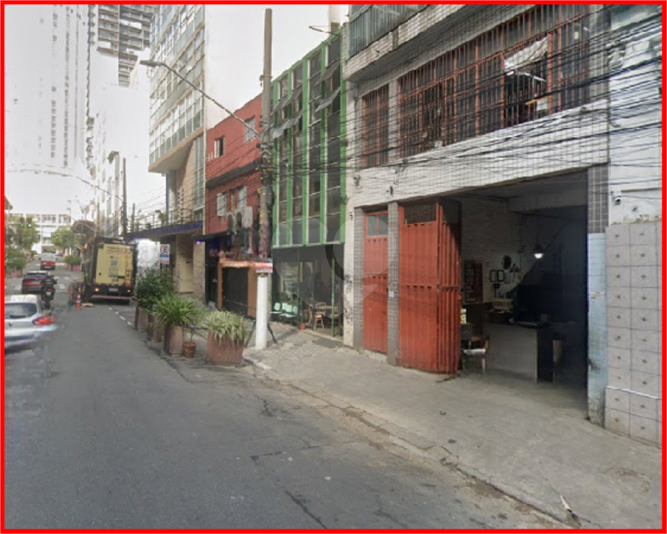 PRÉDIO INTEIRO em CENTRO