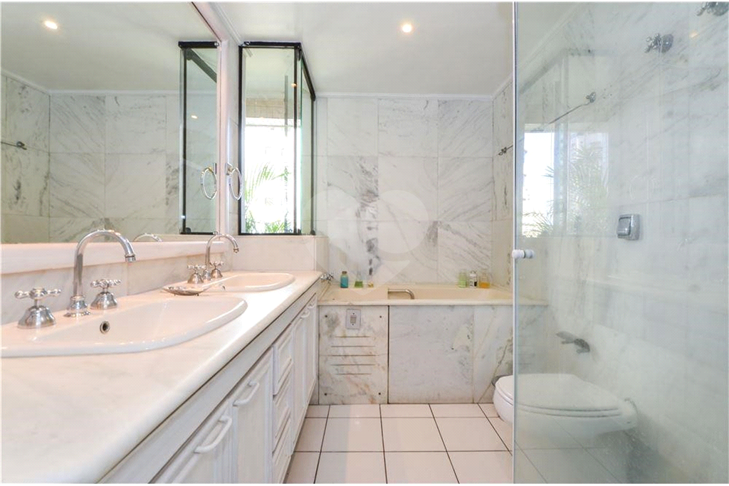 Apartamento, 4 quartos, 246 m² - Foto 17