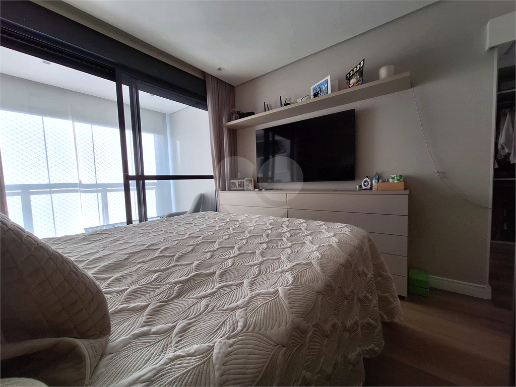 APARTAMENTO em VILA ROMANA