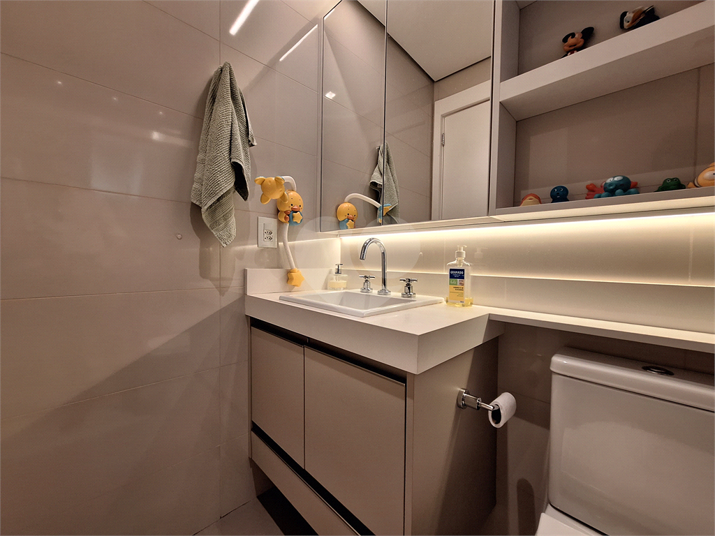 APARTAMENTO em VILA ROMANA