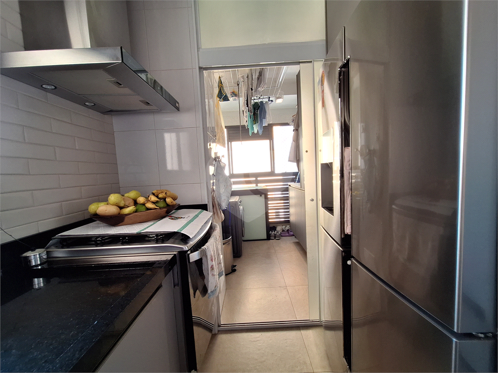 APARTAMENTO em VILA ROMANA