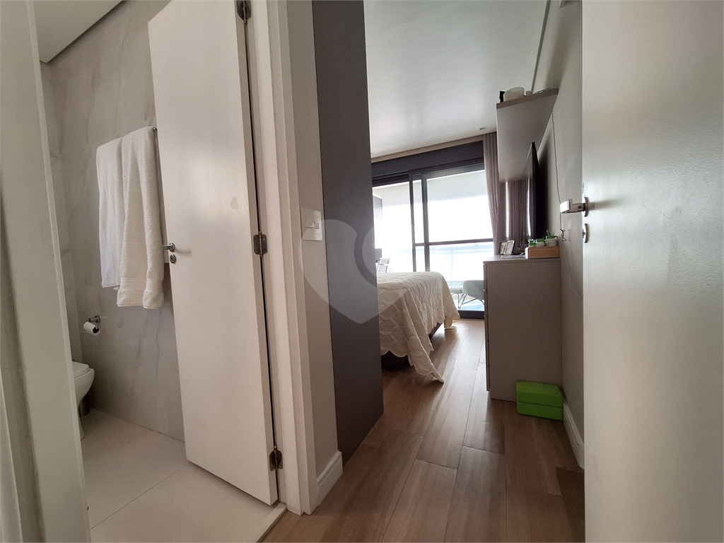 APARTAMENTO em VILA ROMANA