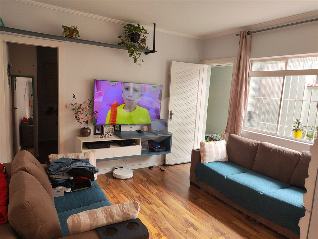 SOBRADO DE VILA COM 165 M² - E ESPAÇO GOURMET
