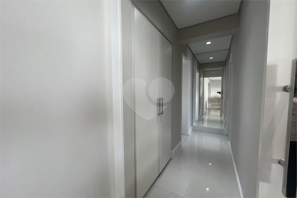 Apartamento com 2 suítes e 2 vagas na Barra Funda - SP