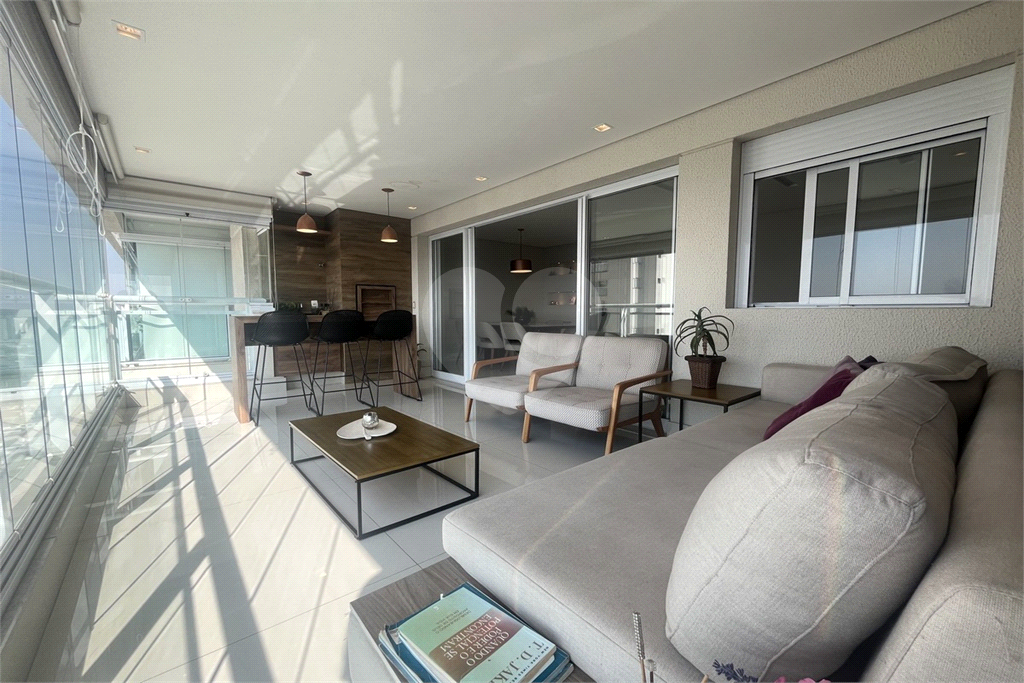 Apartamento com 2 suítes e 2 vagas na Barra Funda - SP