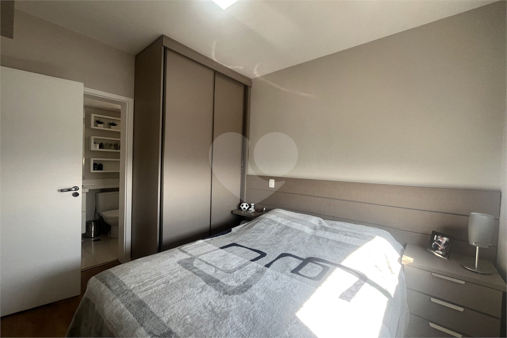 Apartamento com 2 dormitórios e 2 vagas na Barra Funda