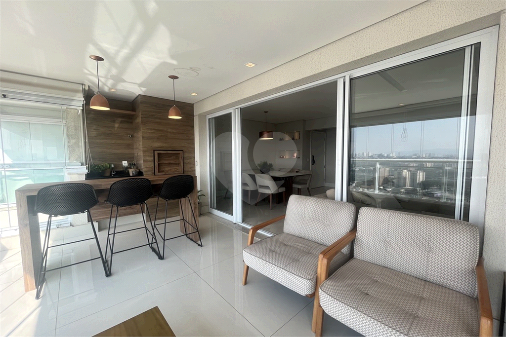 Apartamento com 2 dormitórios e 2 vagas na Barra Funda