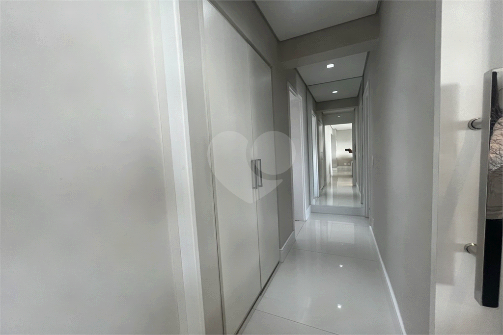 Apartamento com 2 dormitórios e 2 vagas na Barra Funda