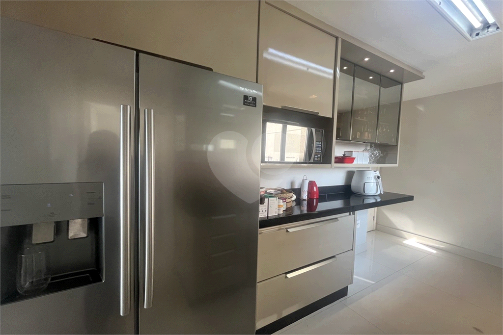 Apartamento com 2 dormitórios e 2 vagas na Barra Funda