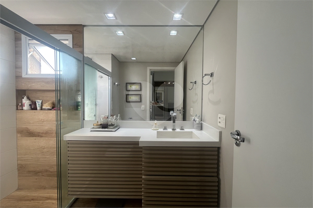 Apartamento com 2 dormitórios e 2 vagas na Barra Funda