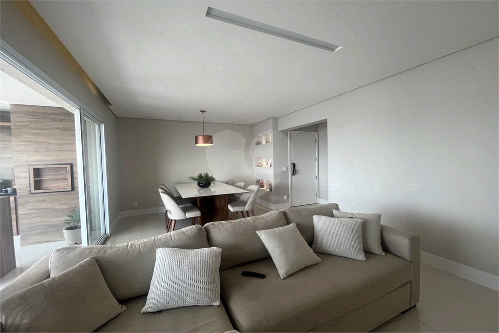 Apartamento com 2 dormitórios e 2 vagas na Barra Funda