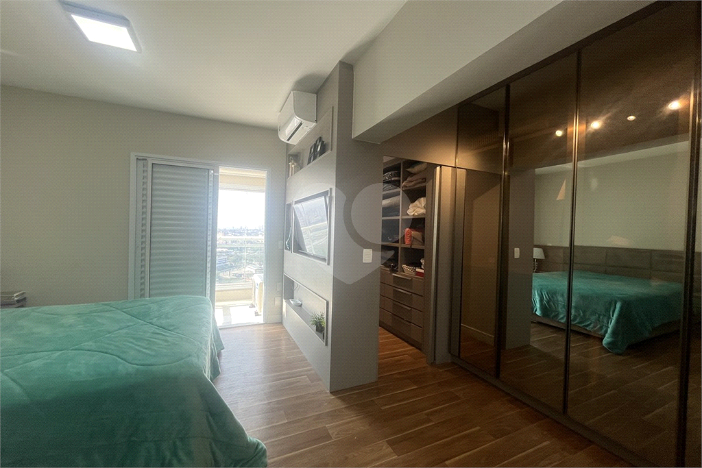 Apartamento com 2 dormitórios e 2 vagas na Barra Funda