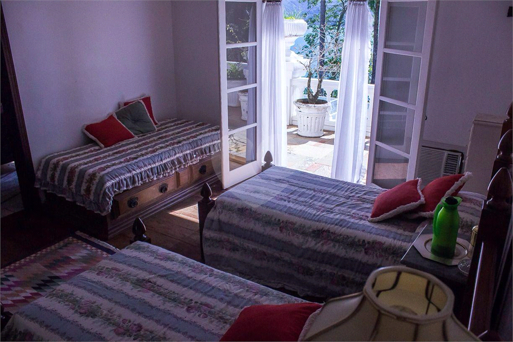 Casa de Condomínio à venda com 8 quartos, 1000m² - Foto 28