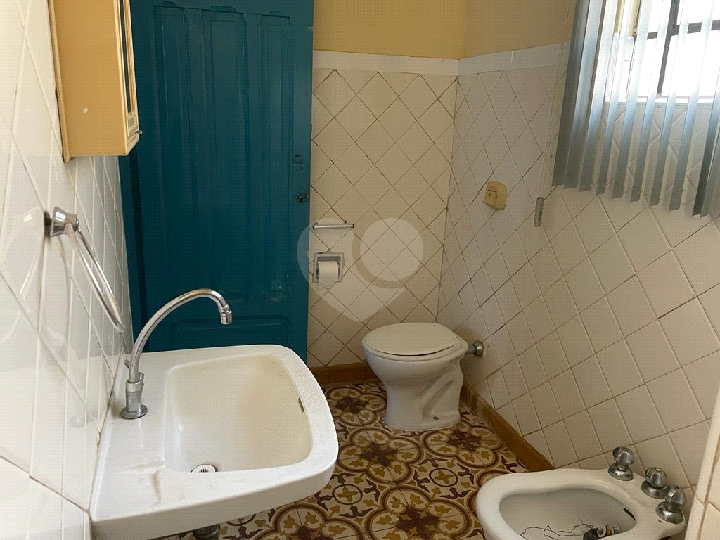 Casa à venda e aluguel com 3 quartos, 158m² - Foto 13