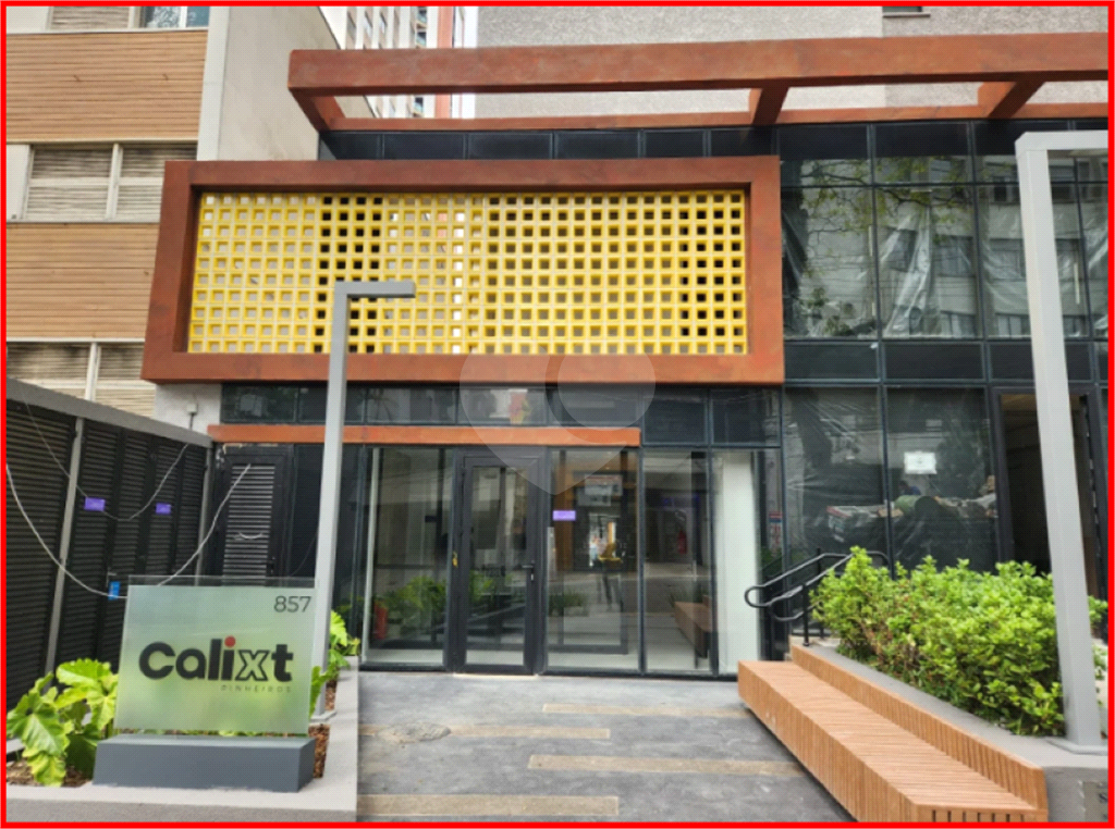 APARTAMENTO em PINHEIROS