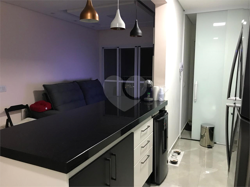 Apartamento à venda com 3 quartos, 80m² - Foto 2