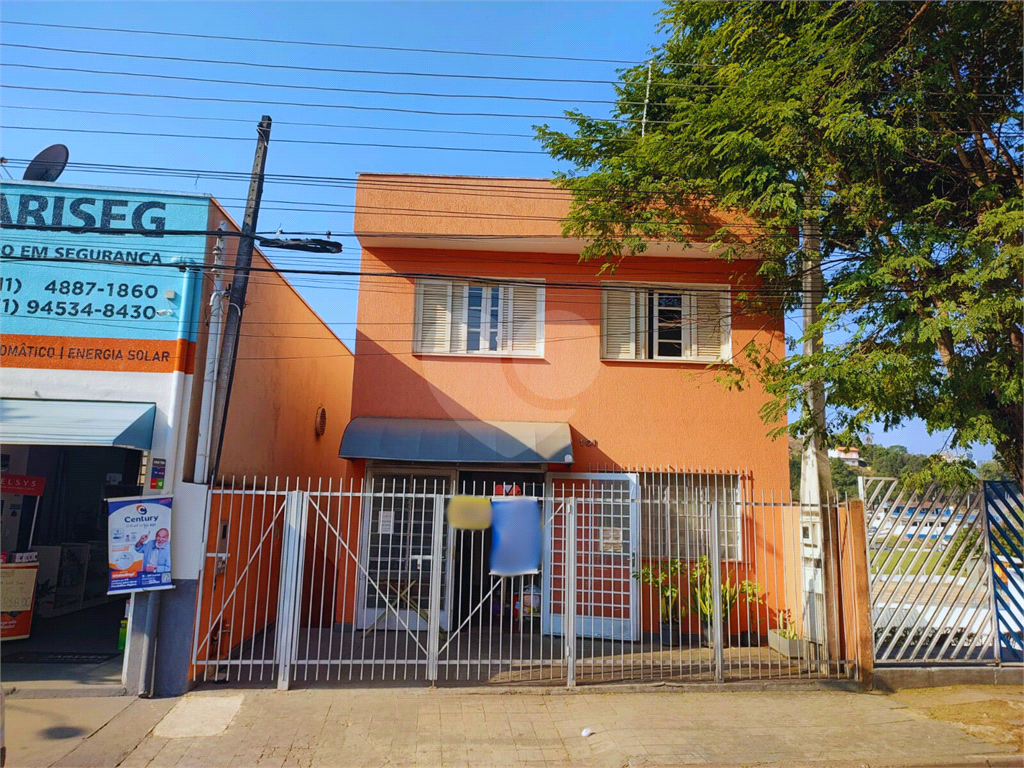 Sobrado à venda com 3 quartos, 120m² - Foto 1