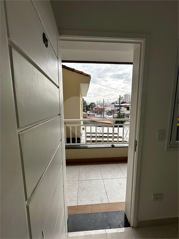 Apartamento para locação, Lauzane Paulista, 40m², 2 quartos, 1 banheiro, cozinha e área externa.