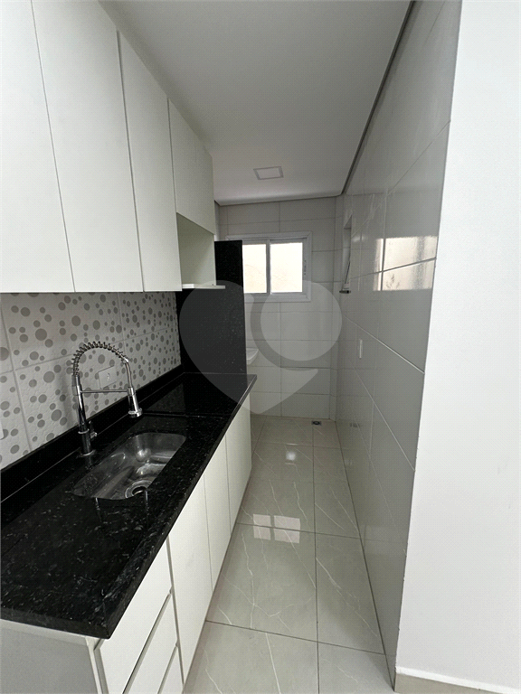 Apartamento para locação, Lauzane Paulista, 40m², 2 quartos, 1 banheiro, cozinha e área externa.