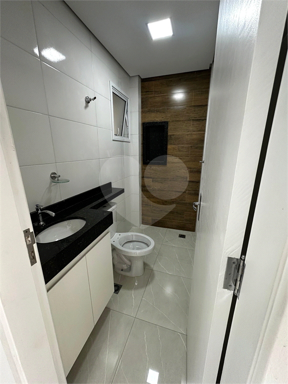 Apartamento para locação, Lauzane Paulista, 40m², 2 quartos, 1 banheiro, cozinha e área externa.