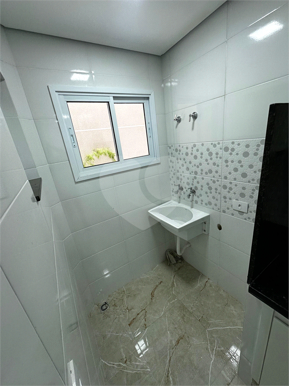 Apartamento para locação, Lauzane Paulista, 40m², 2 quartos, 1 banheiro, cozinha e área externa.
