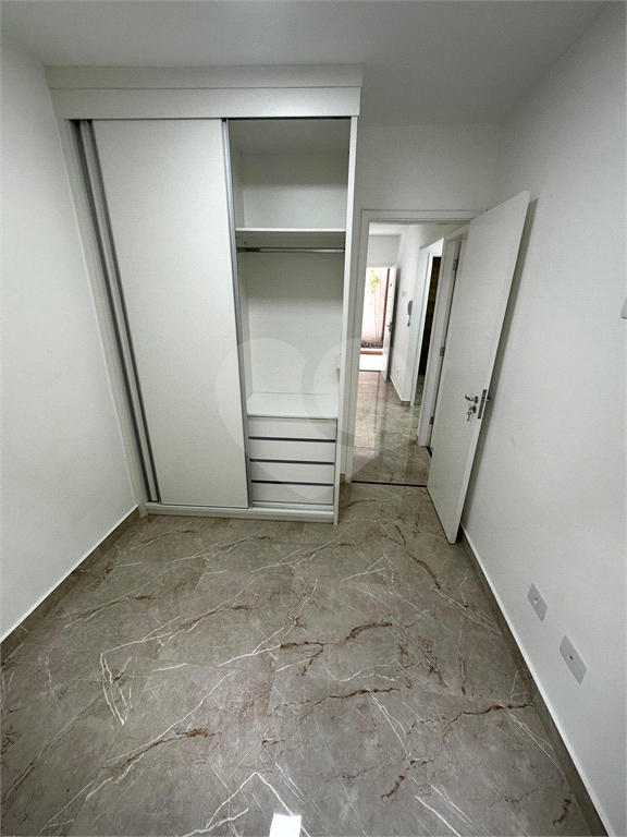 Apartamento para locação, Lauzane Paulista, 40m², 2 quartos, 1 banheiro, cozinha e área externa.