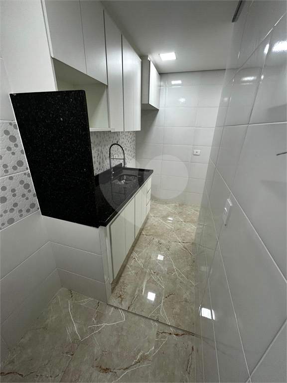 Apartamento para locação, Lauzane Paulista, 40m², 2 quartos, 1 banheiro, cozinha e área externa.
