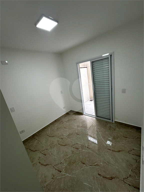 Apartamento para locação, Lauzane Paulista, 40m², 2 quartos, 1 banheiro, cozinha e área externa.