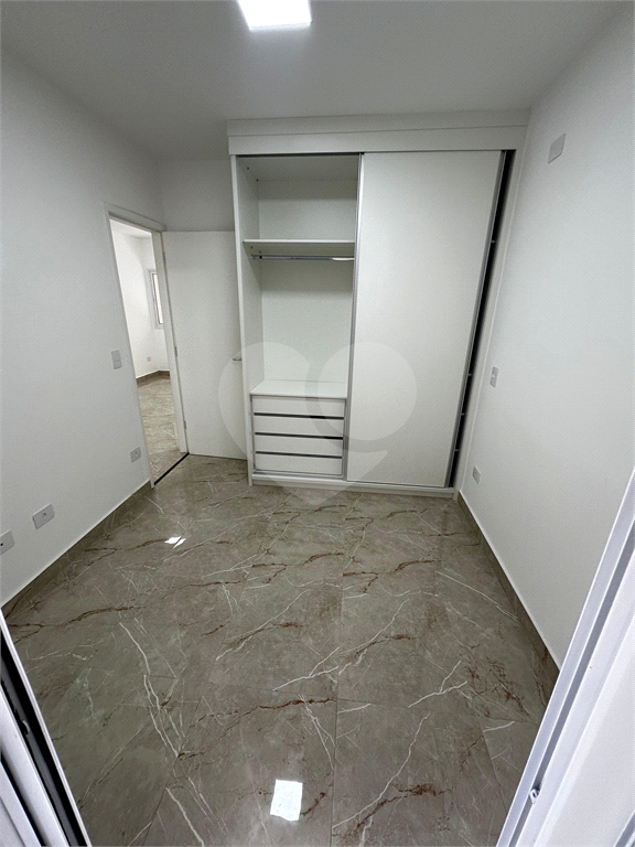 Apartamento para locação, Lauzane Paulista, 40m², 2 quartos, 1 banheiro, cozinha e área externa.