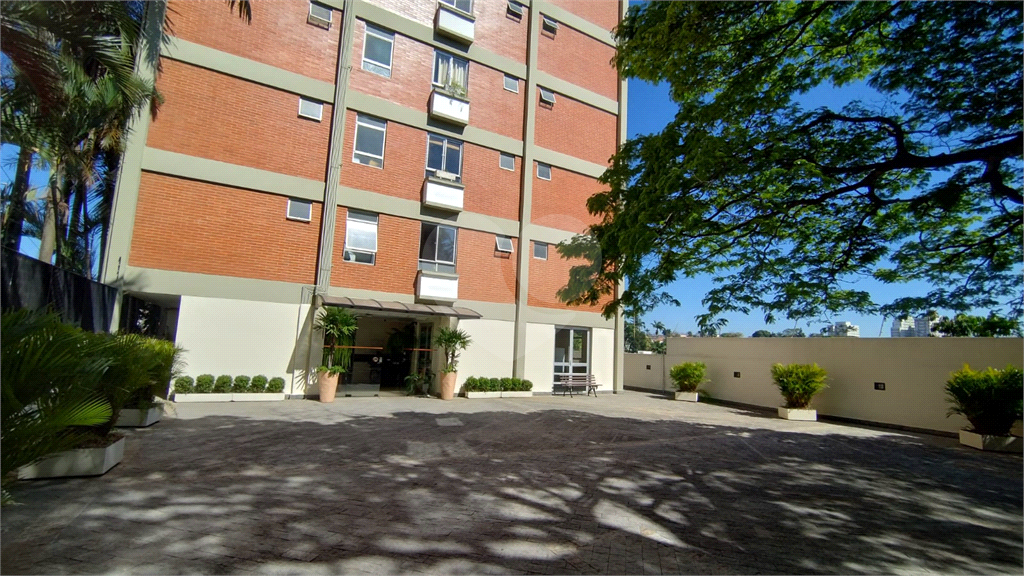 Apartamento à venda na Saúde, com 1 quarto e 1 vaga