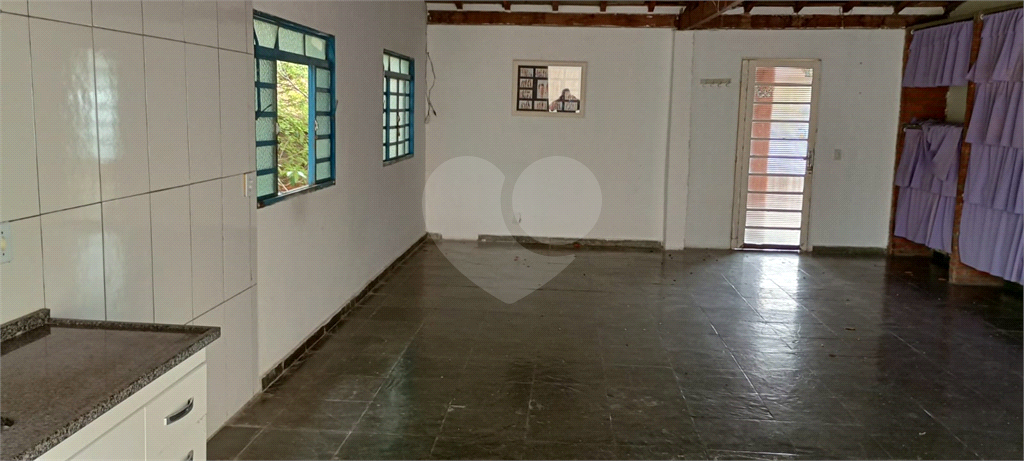 Chácara à venda com 2 quartos, 237m² - Foto 5
