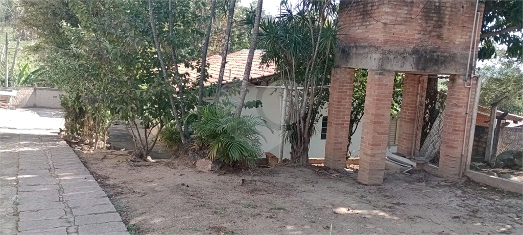 Chácara à venda com 2 quartos, 237m² - Foto 10