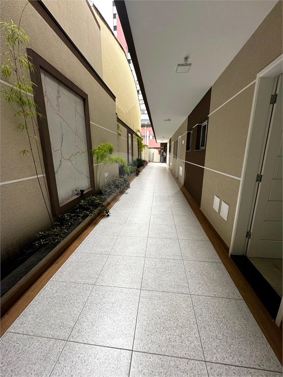Apartamento para locação, Lauzane Paulista, 40m², 2 quartos, 1 banheiro, cozinha e área externa.
