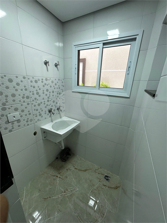 Apartamento para locação, Lauzane Paulista, 40m², 2 quartos, 1 banheiro, cozinha e área externa.