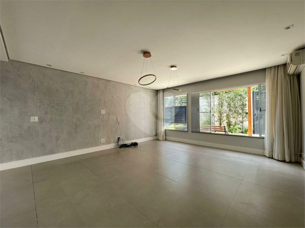 Casa Alto Padrão com 4 dormitórios para venda no Jardim Leonor Mendes de Barros