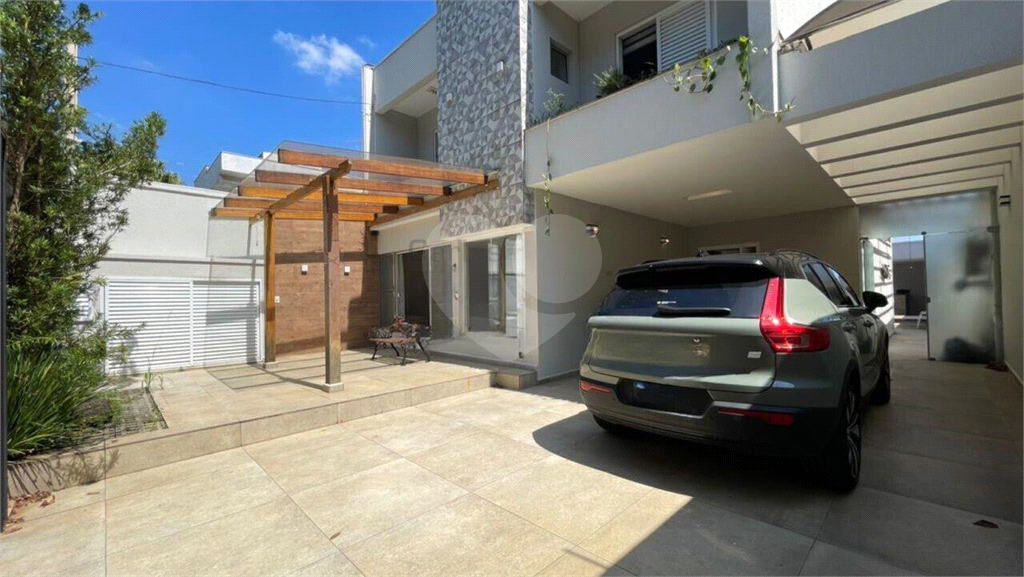Casa Alto Padrão com 4 dormitórios para venda no Jardim Leonor Mendes de Barros