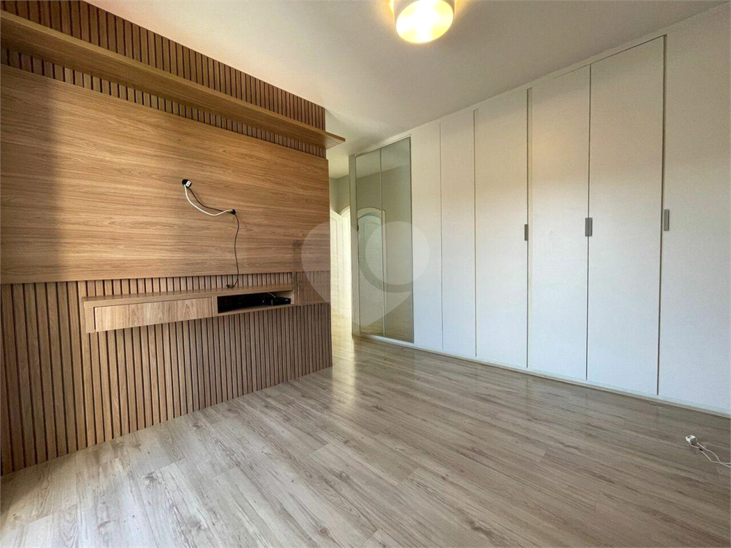 Casa Alto Padrão com 4 dormitórios para venda no Jardim Leonor Mendes de Barros