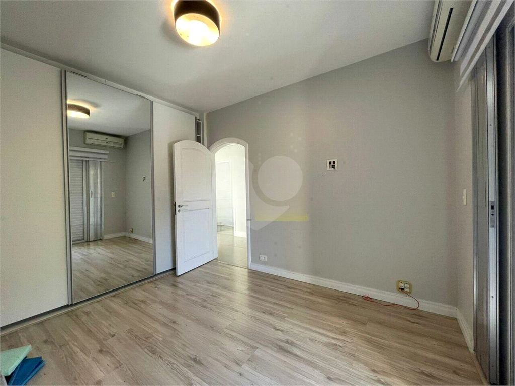 Casa Alto Padrão com 4 dormitórios para venda no Jardim Leonor Mendes de Barros