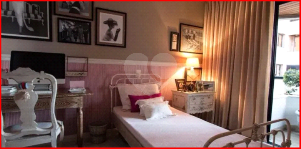 APARTAMENTO em REAL PARQUE