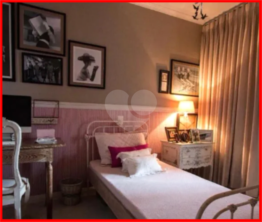APARTAMENTO em REAL PARQUE