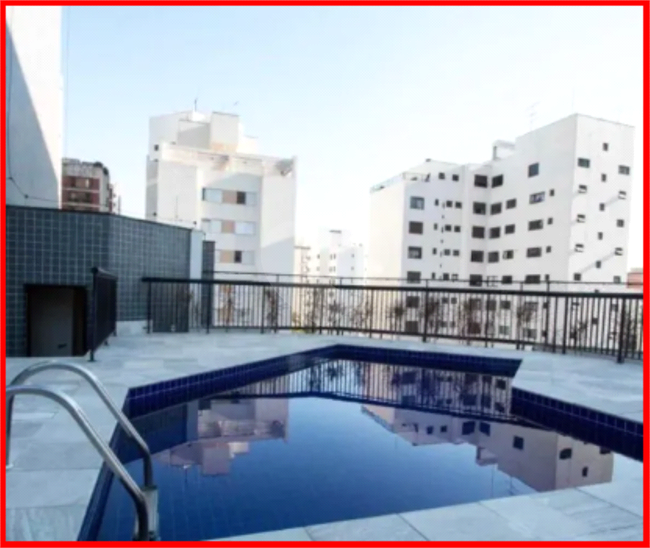 APARTAMENTO em REAL PARQUE