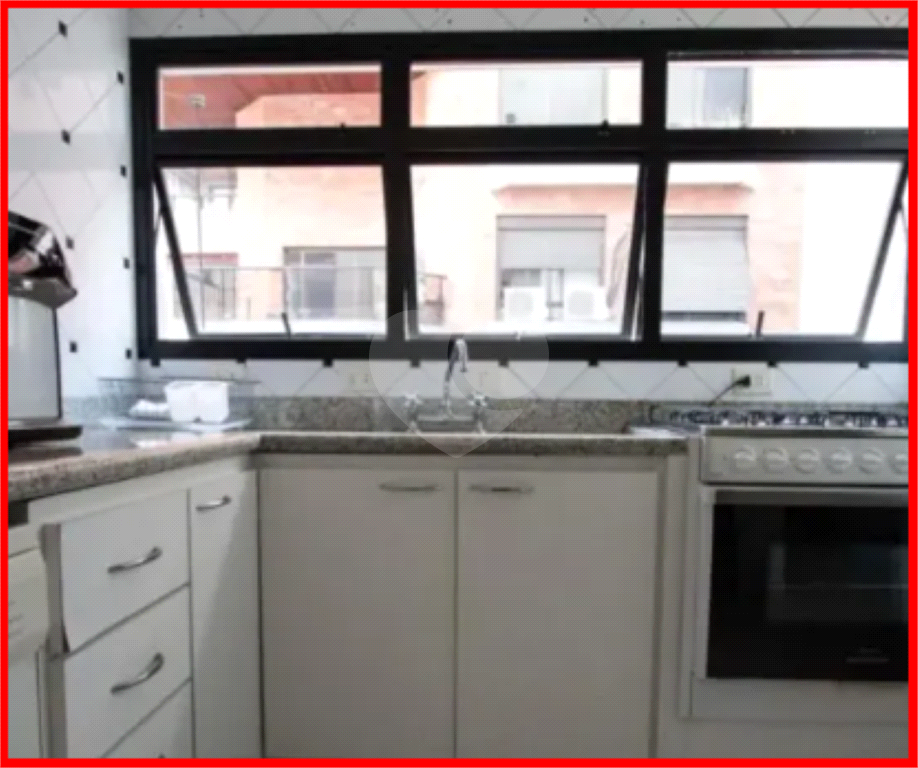 APARTAMENTO em REAL PARQUE